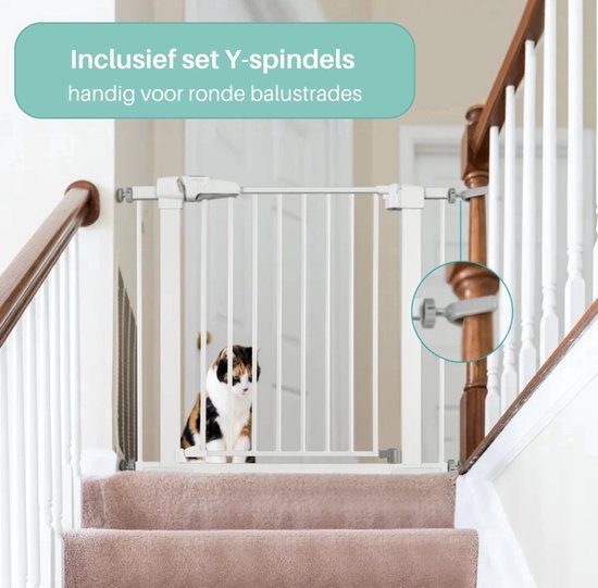 Traphek bij een trap met ronde balusters, met set Y-spindels (wit hek afgebeeld)